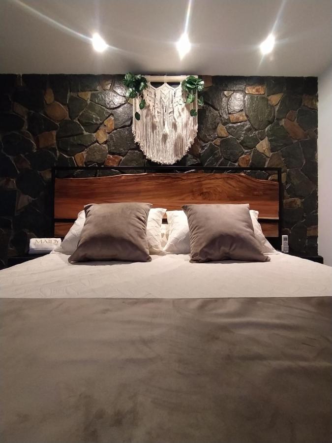 Maidy Luxury Hotel เมเดยิน ภายนอก รูปภาพ