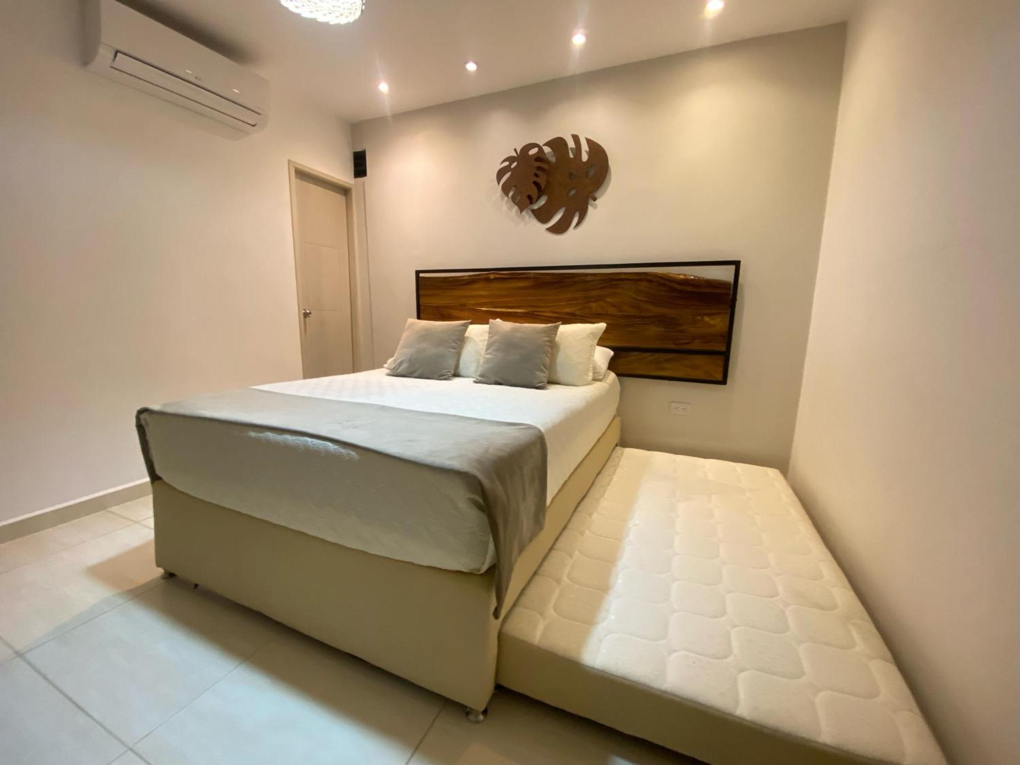 Maidy Luxury Hotel เมเดยิน ภายนอก รูปภาพ