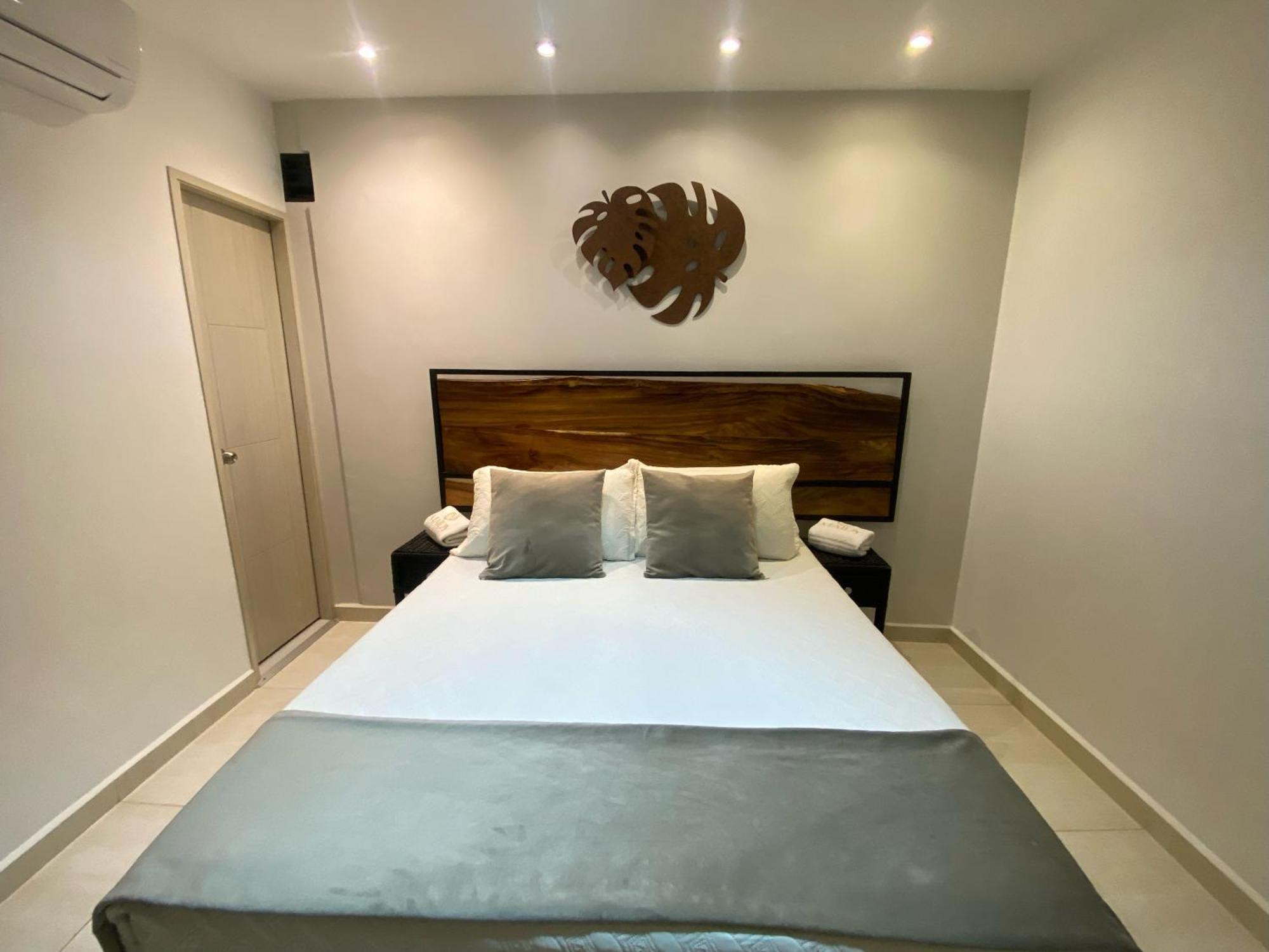 Maidy Luxury Hotel เมเดยิน ภายนอก รูปภาพ