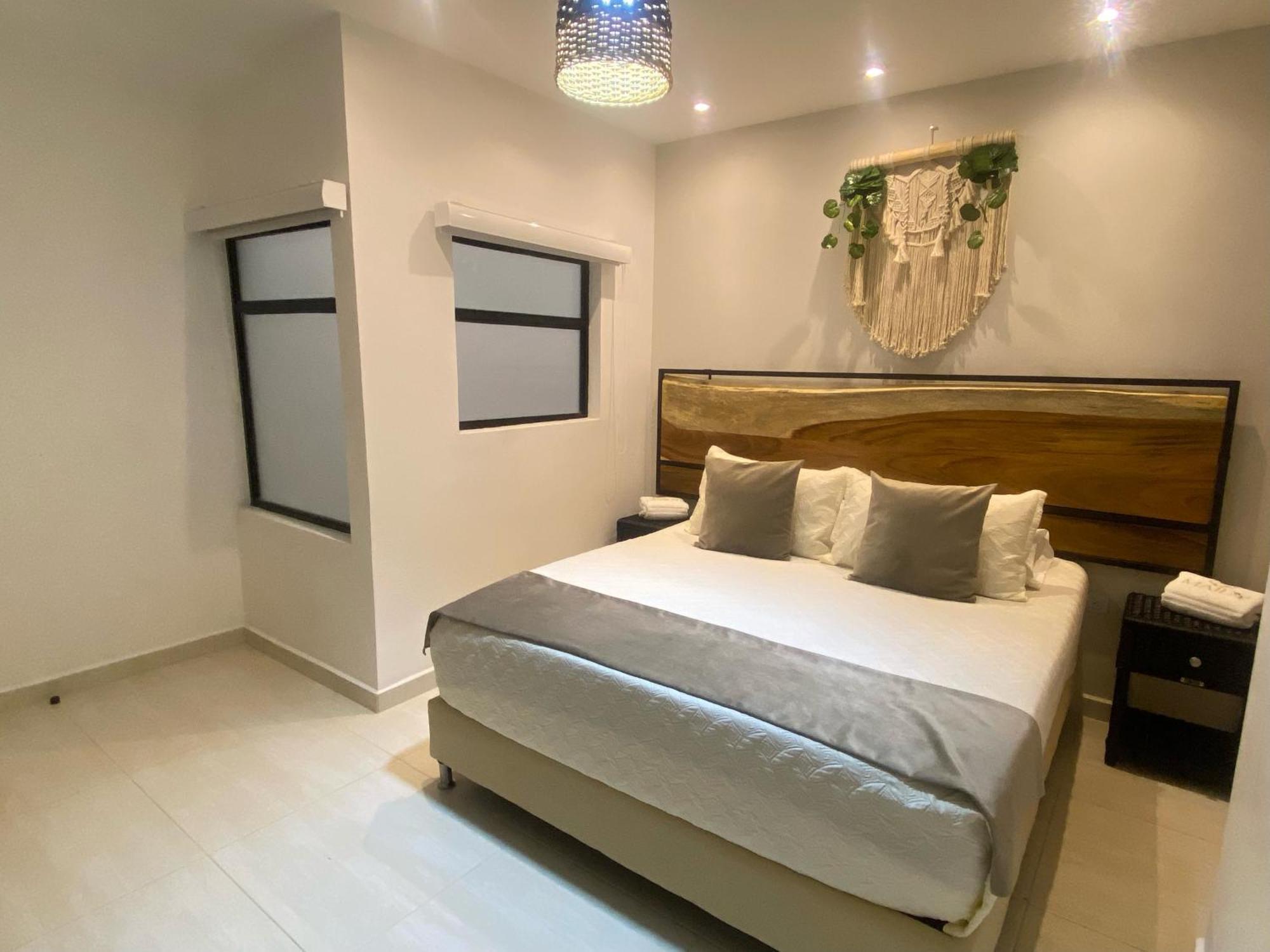 Maidy Luxury Hotel เมเดยิน ภายนอก รูปภาพ