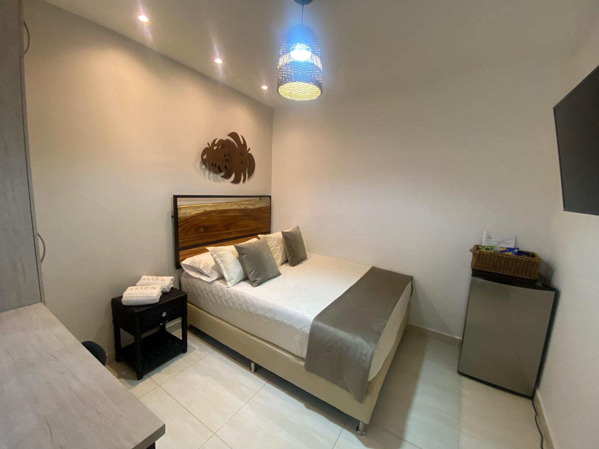 Maidy Luxury Hotel เมเดยิน ภายนอก รูปภาพ
