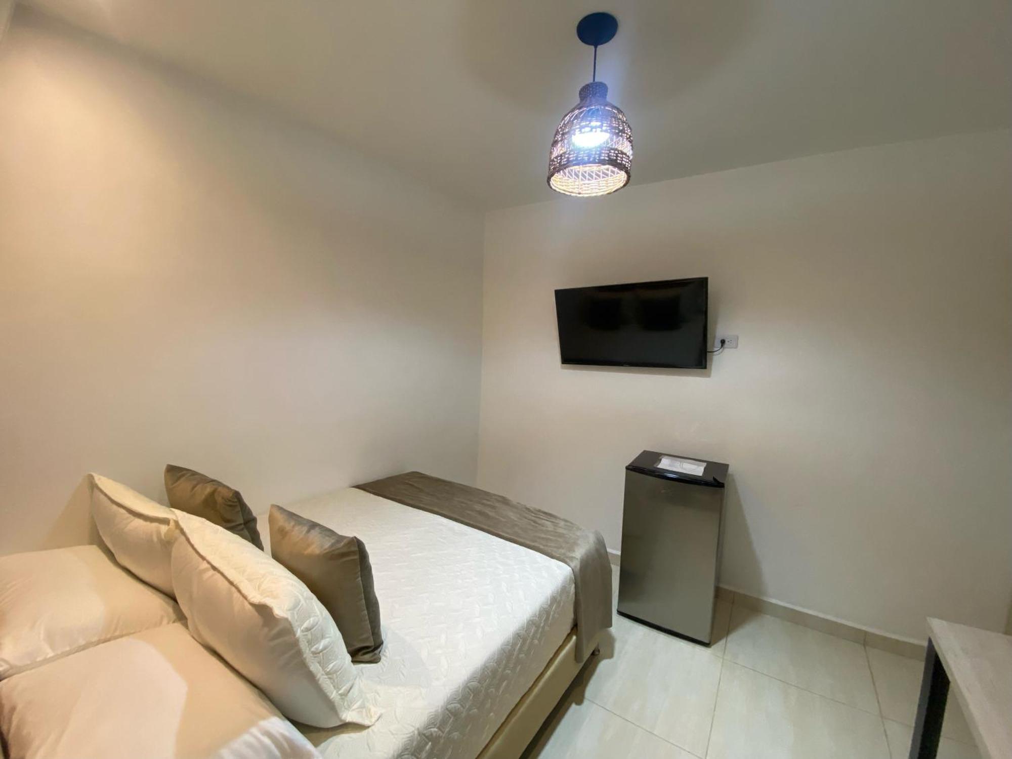 Maidy Luxury Hotel เมเดยิน ภายนอก รูปภาพ
