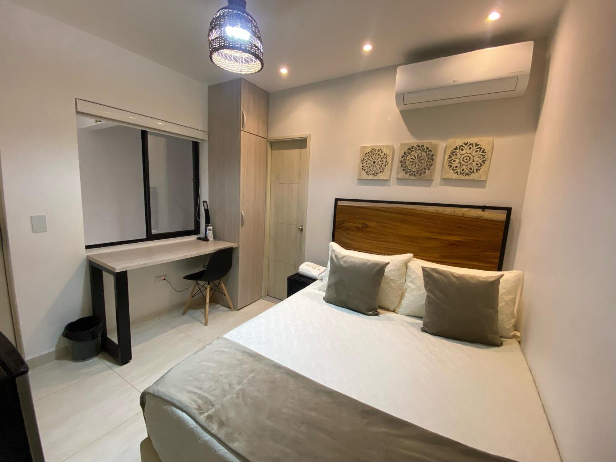 Maidy Luxury Hotel เมเดยิน ภายนอก รูปภาพ