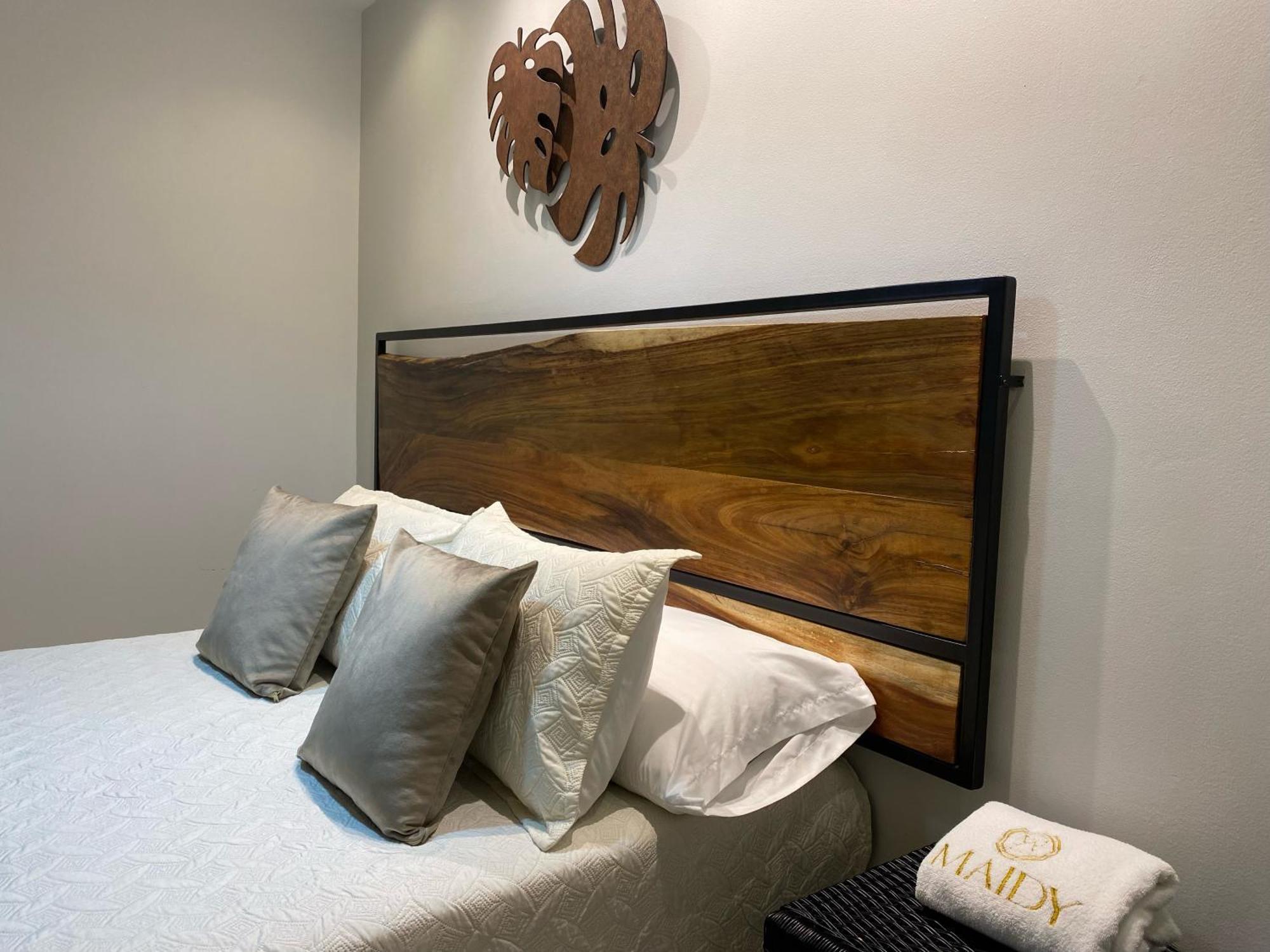 Maidy Luxury Hotel เมเดยิน ภายนอก รูปภาพ