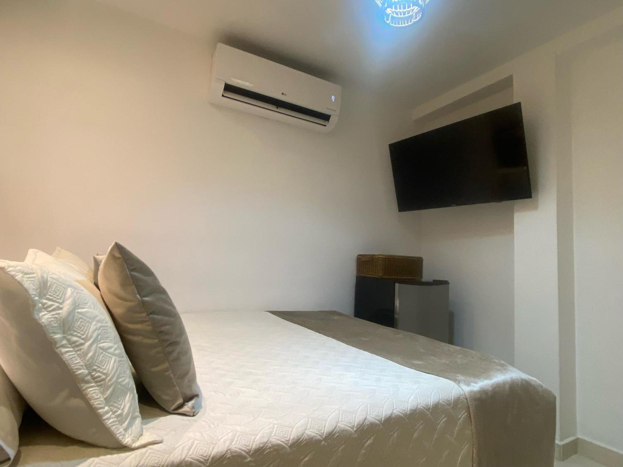 Maidy Luxury Hotel เมเดยิน ภายนอก รูปภาพ