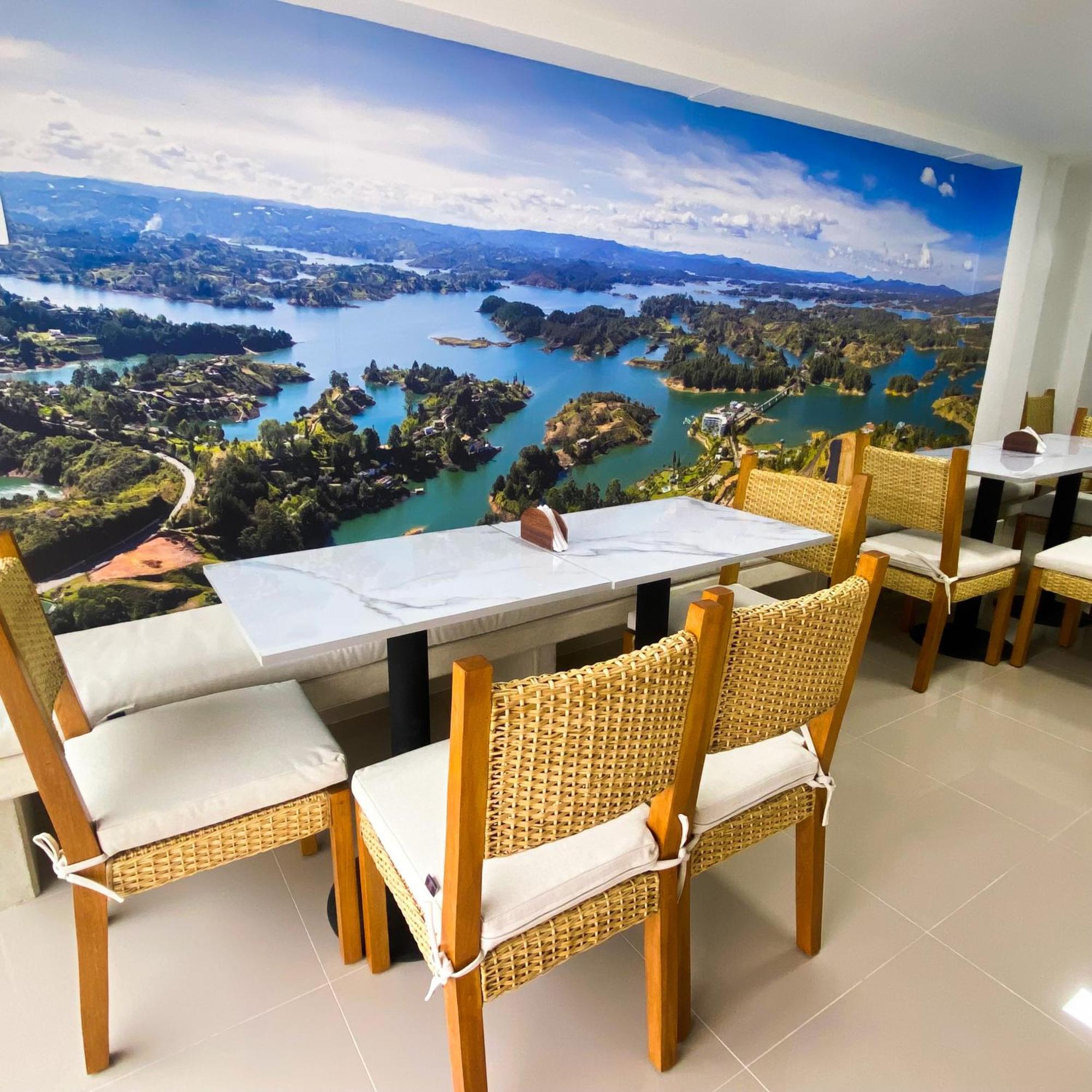 Maidy Luxury Hotel เมเดยิน ภายนอก รูปภาพ